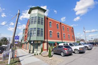 32 W College Ave #302 - Photo 1 of 1