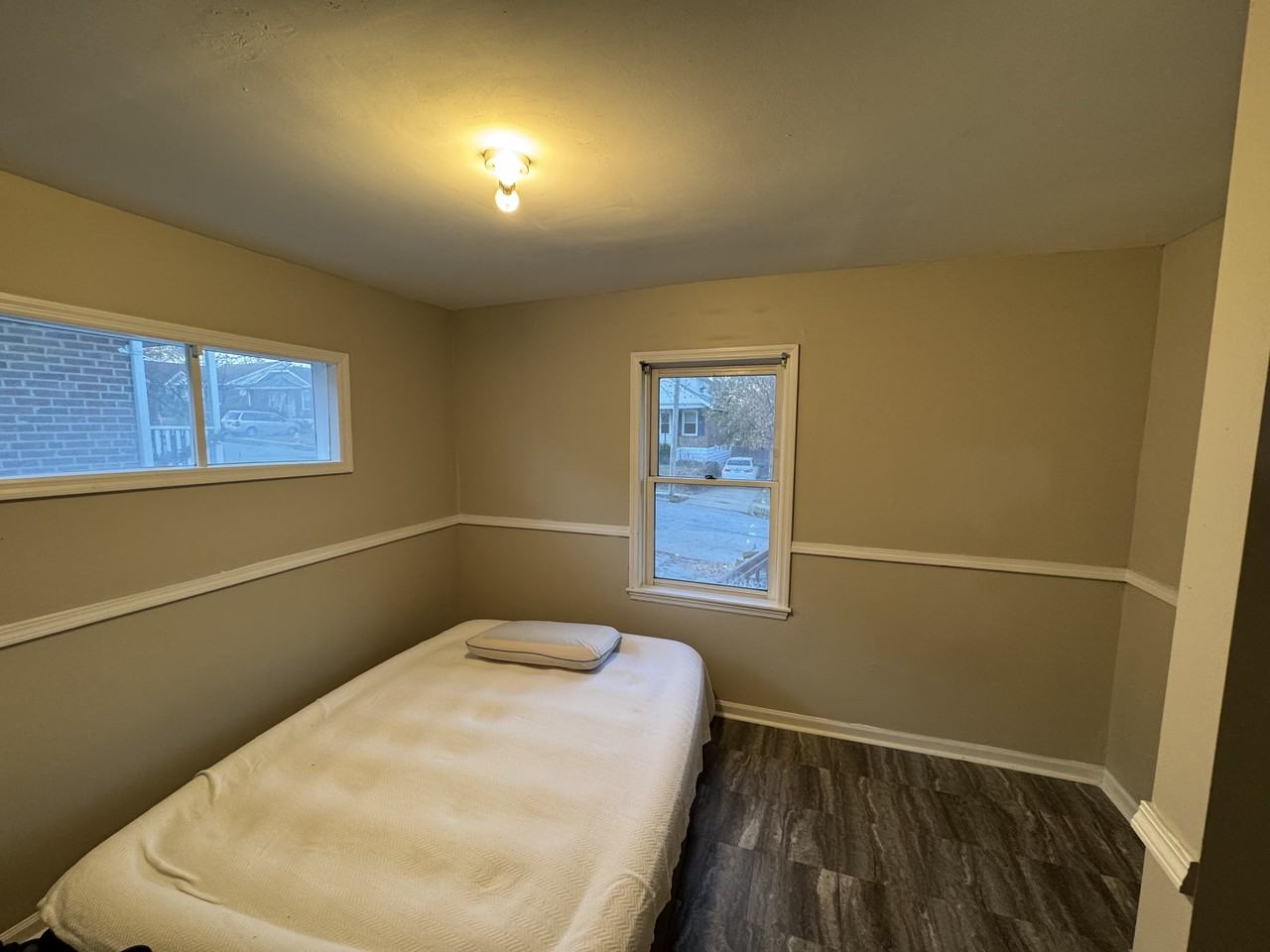 8734 Brentwood Pl - Photo 3 of 9