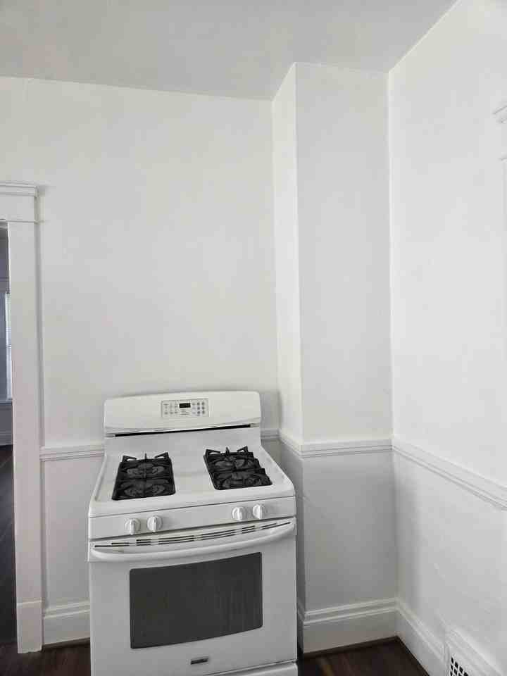 2781 E 126th St #1 - Photo 7 of 12