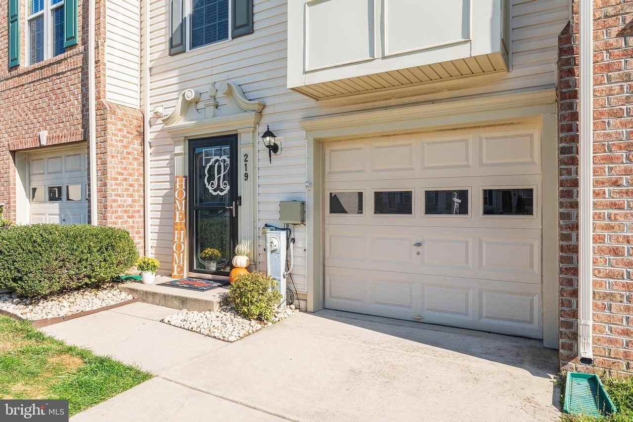 219 Staysail Drive #1 - Photo 2 of 5