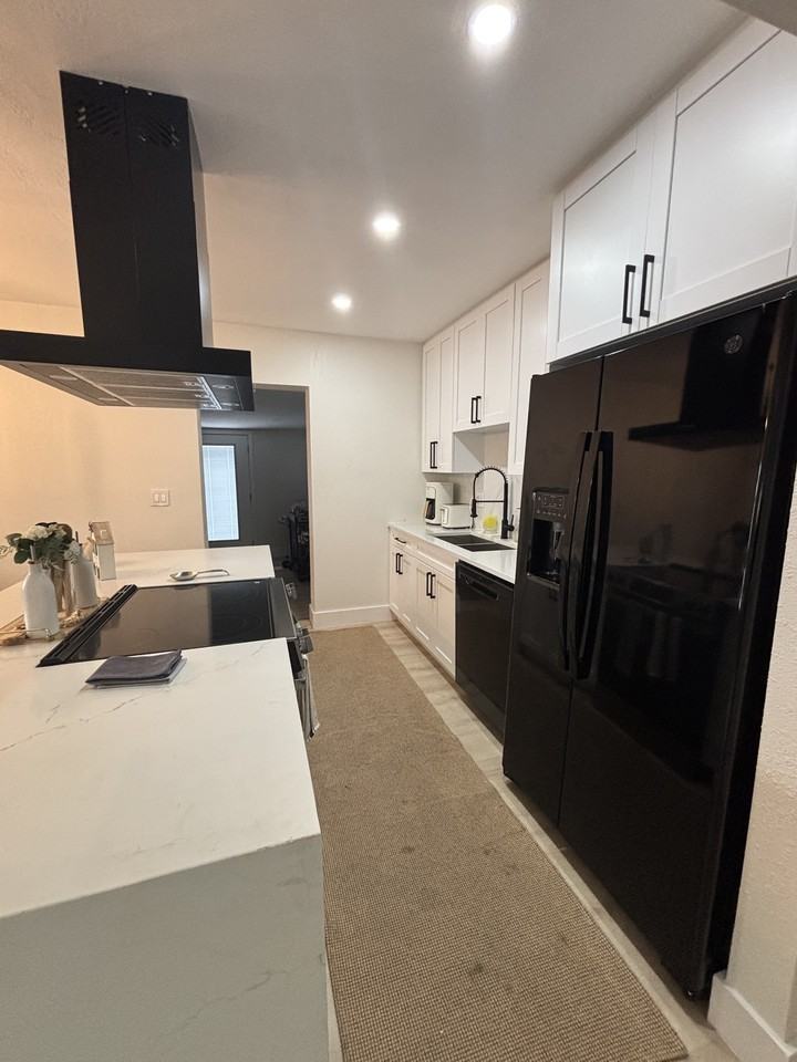 8003 Somerset Lane #NA - Photo 2 of 19