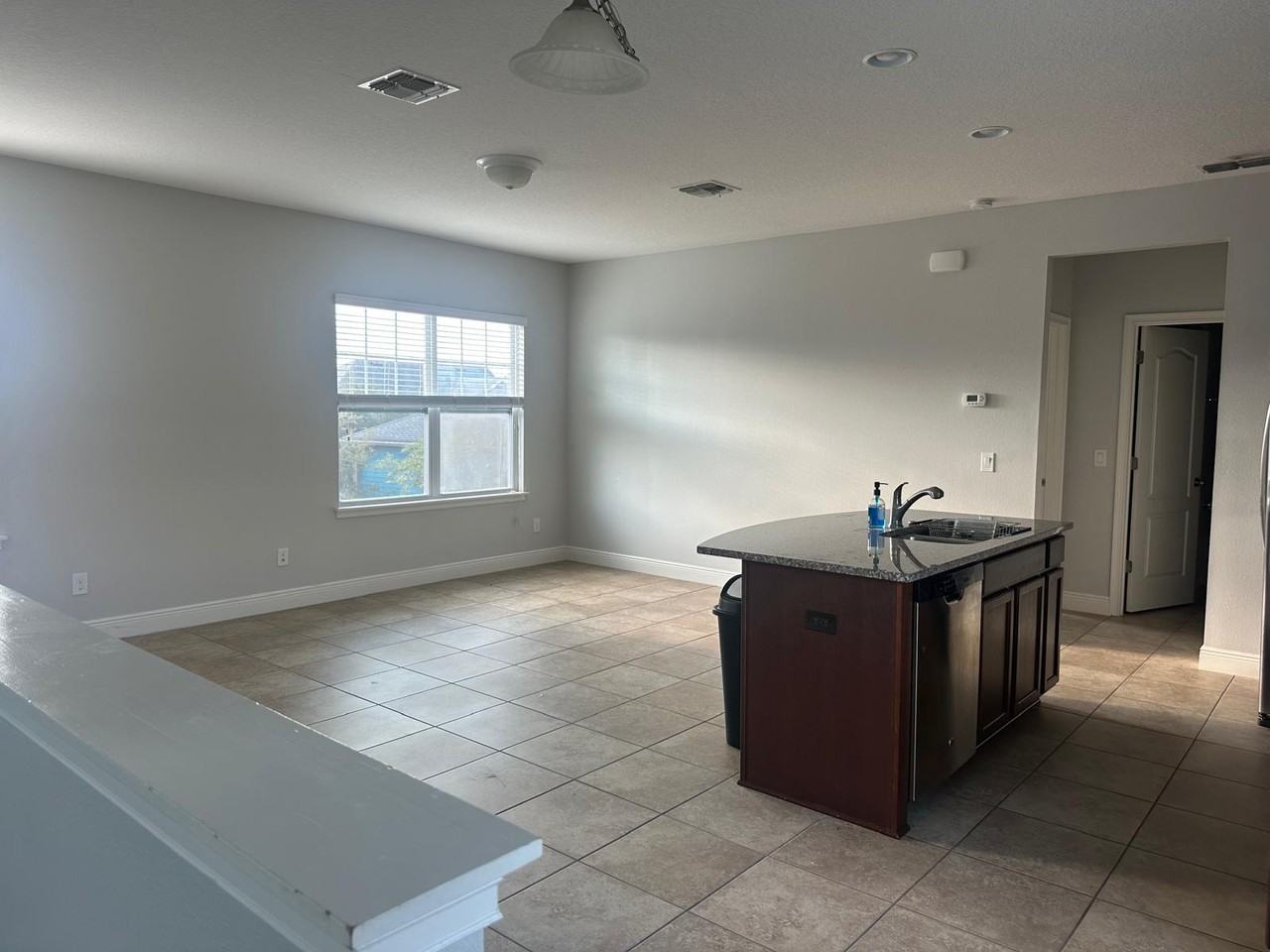 8089 Laureate Boulevard #NA - Photo 7 of 17