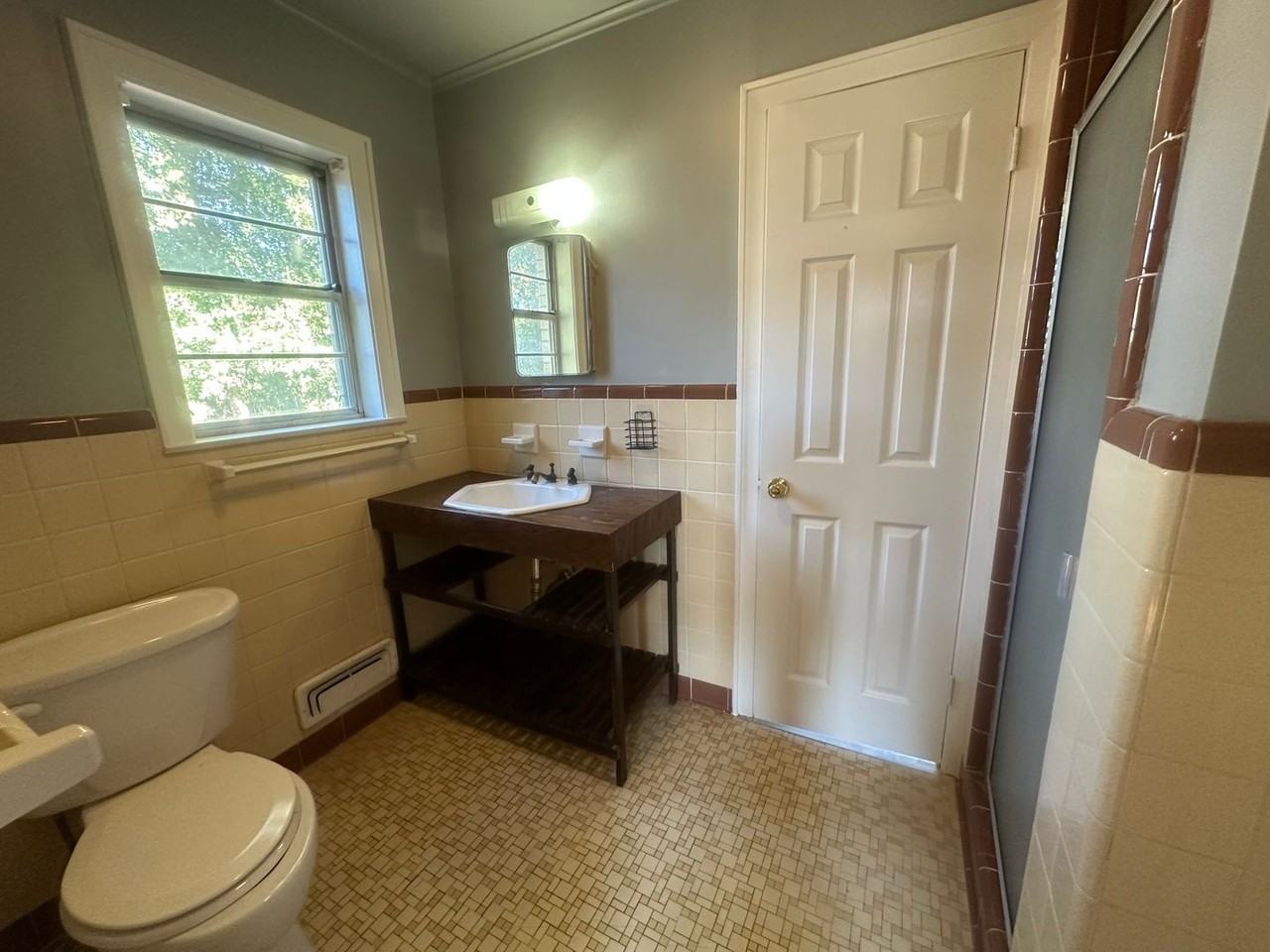 1917 20th Street - Photo 7 of 11