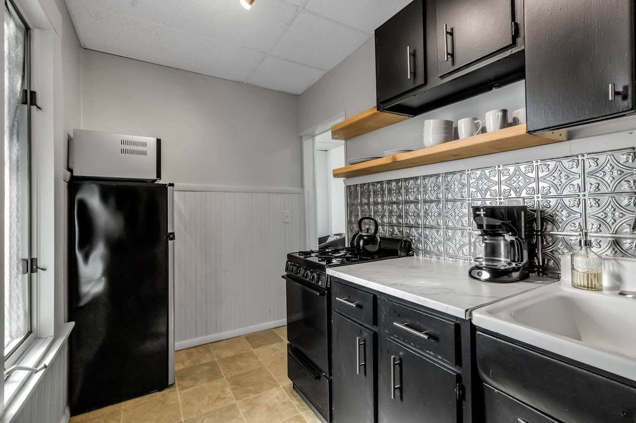 102 Main St #3 - Photo 6 of 9