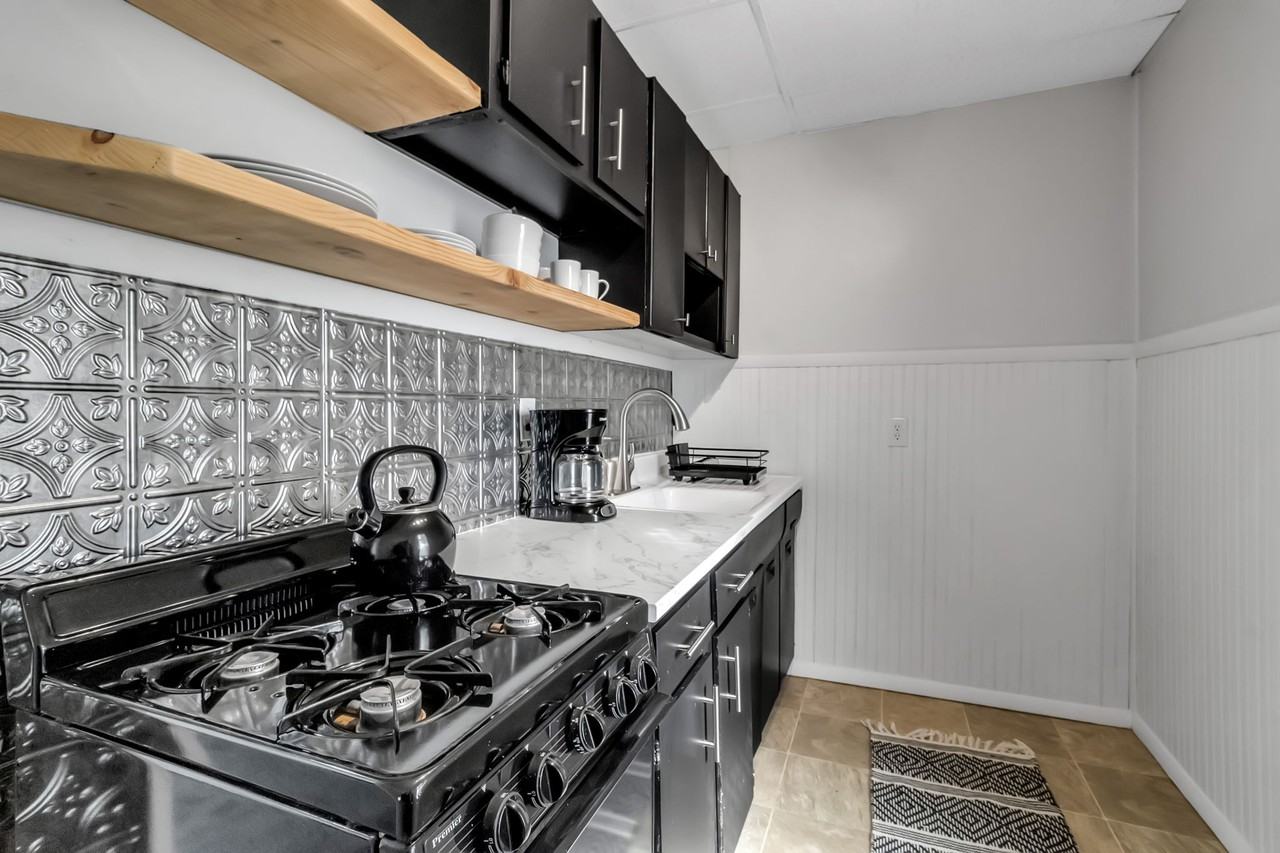 102 Main St #3 - Photo 7 of 9