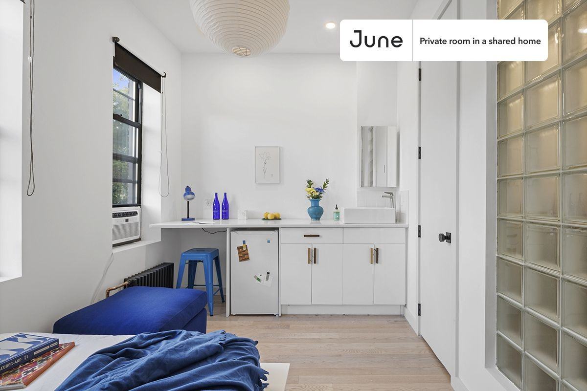 1716 Linden St #B - Photo 2 of 18