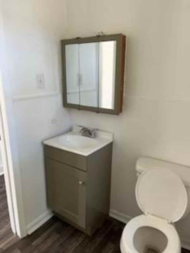 1737 Scott St - Photo 4 of 5