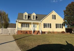 featured image of 3704 Warwick Pl