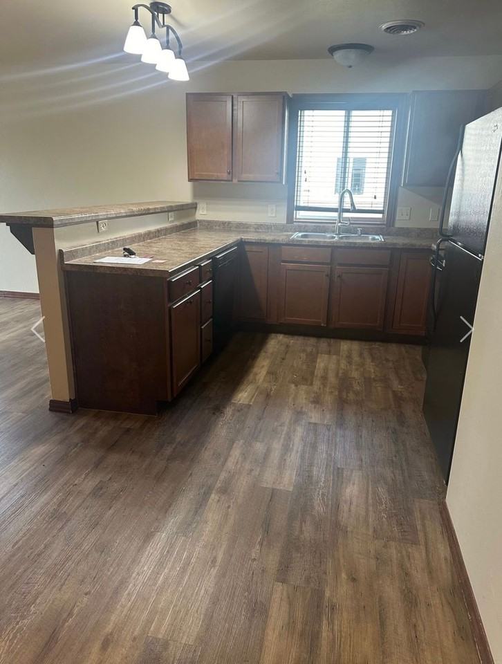 2134 South Broadway Drive - Photo 4 of 12