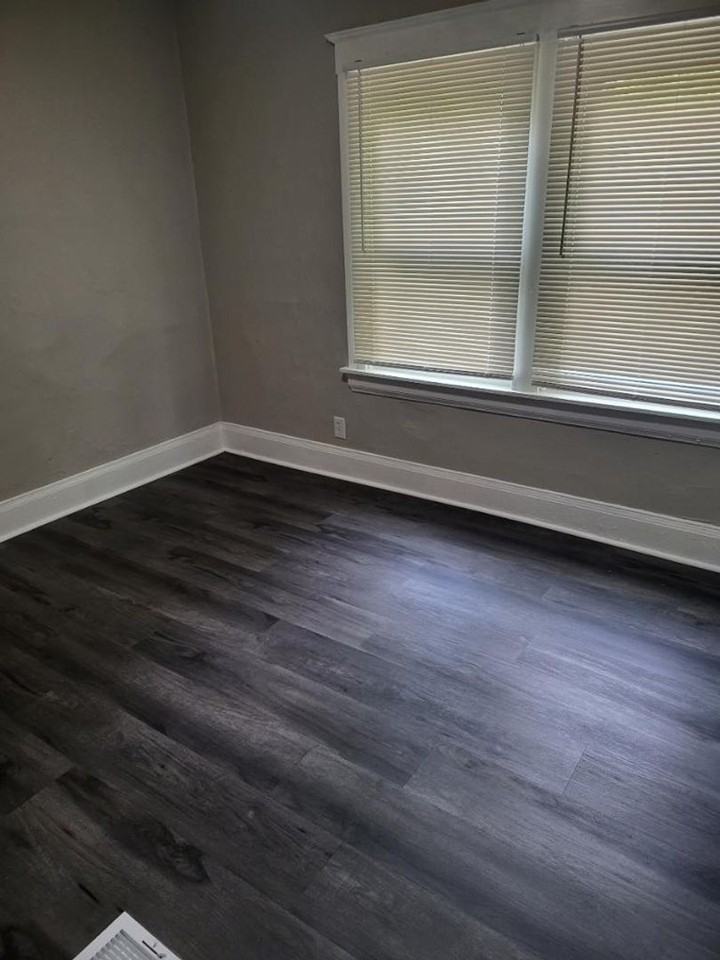 929 Seton Ave - Photo 5 of 10