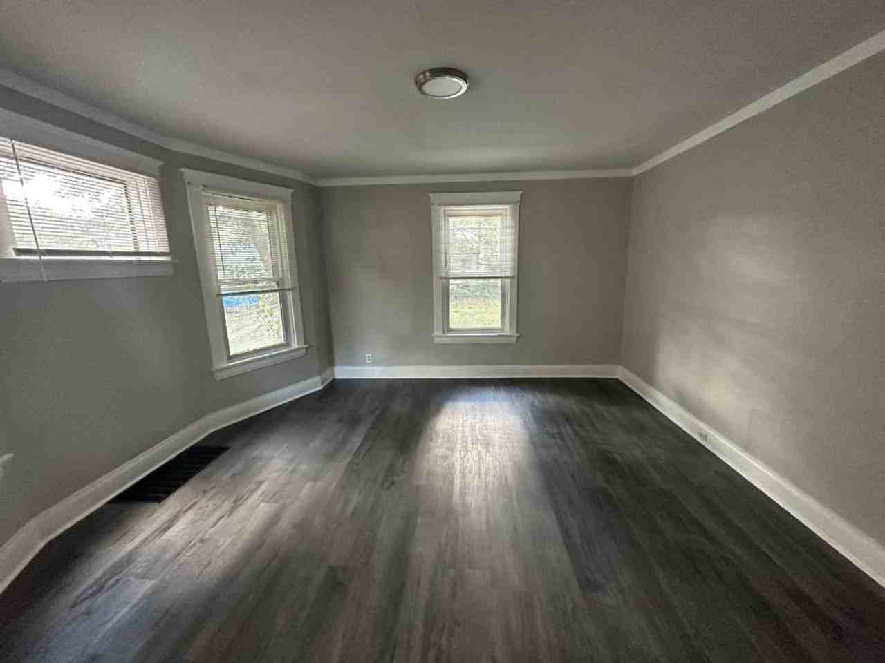 929 Seton Ave - Photo 6 of 10