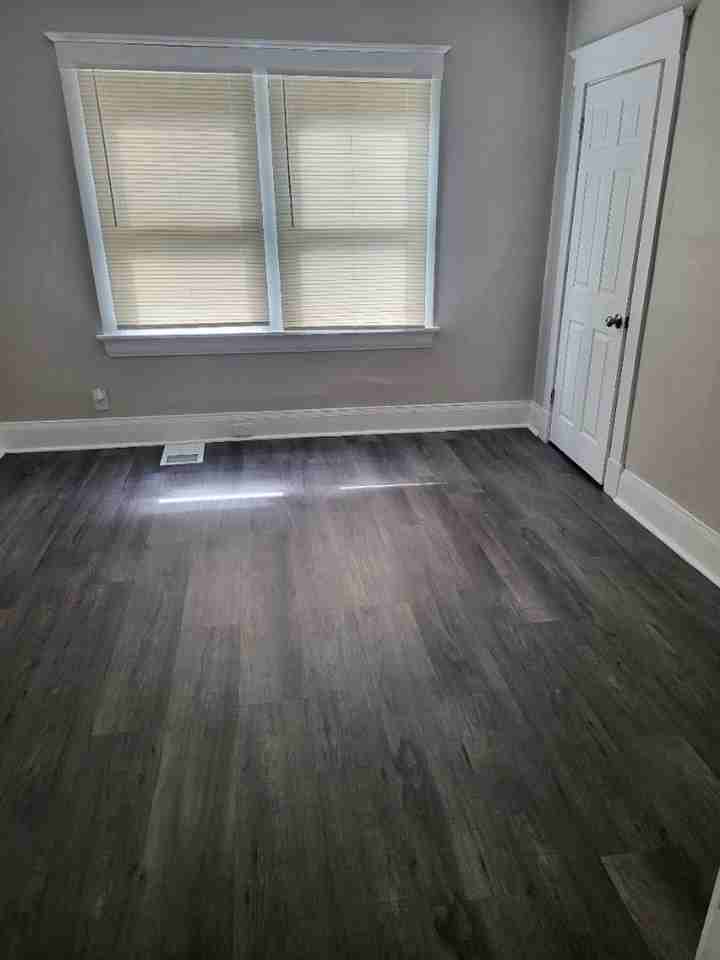 929 Seton Ave - Photo 7 of 10