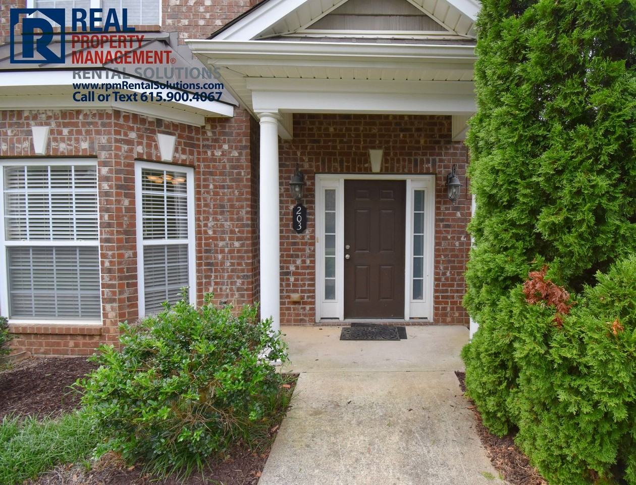 203 Rowlette Cir - Photo 3 of 25