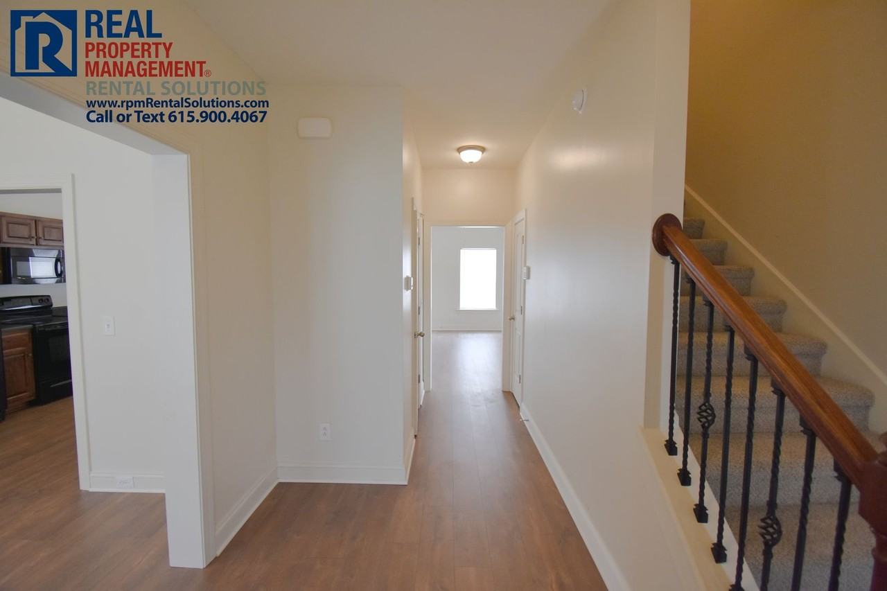 203 Rowlette Cir - Photo 4 of 25