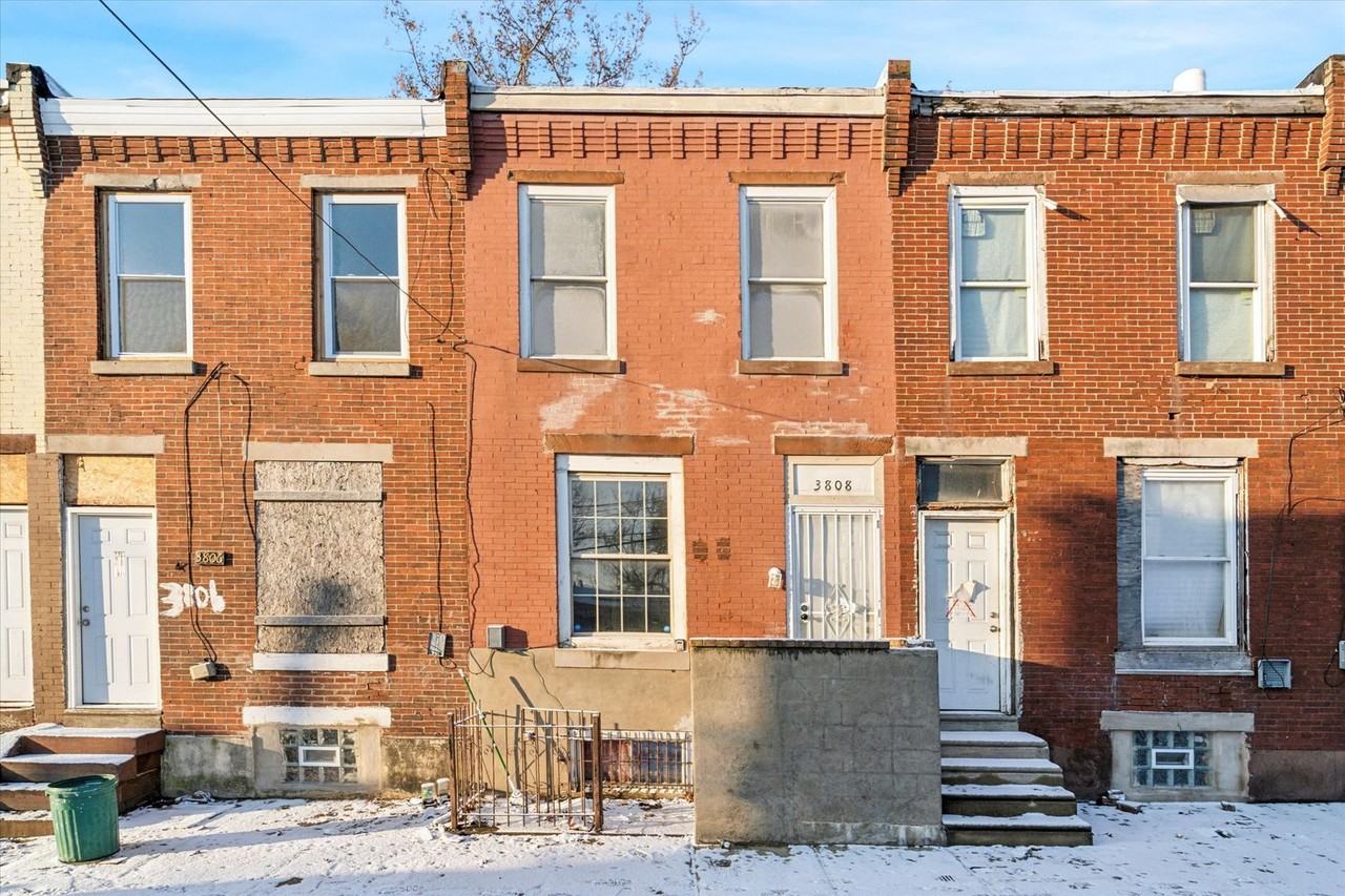 3808 Archer St - Photo 2 of 14