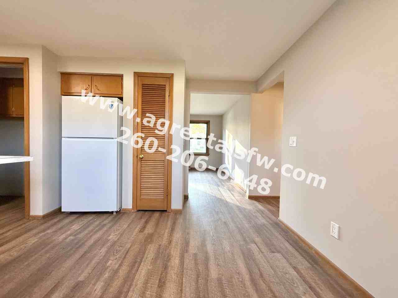 4030 Springwood Dr - Photo 5 of 21