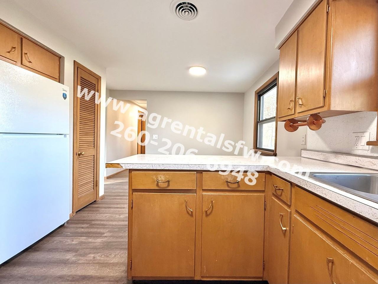 4030 Springwood Dr - Photo 7 of 21