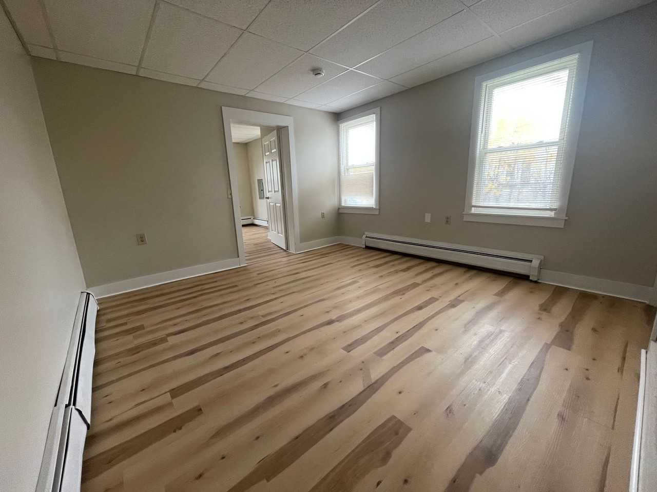 52-58 52-58 N Pearl Street-56 #56 - Photo 3 of 9