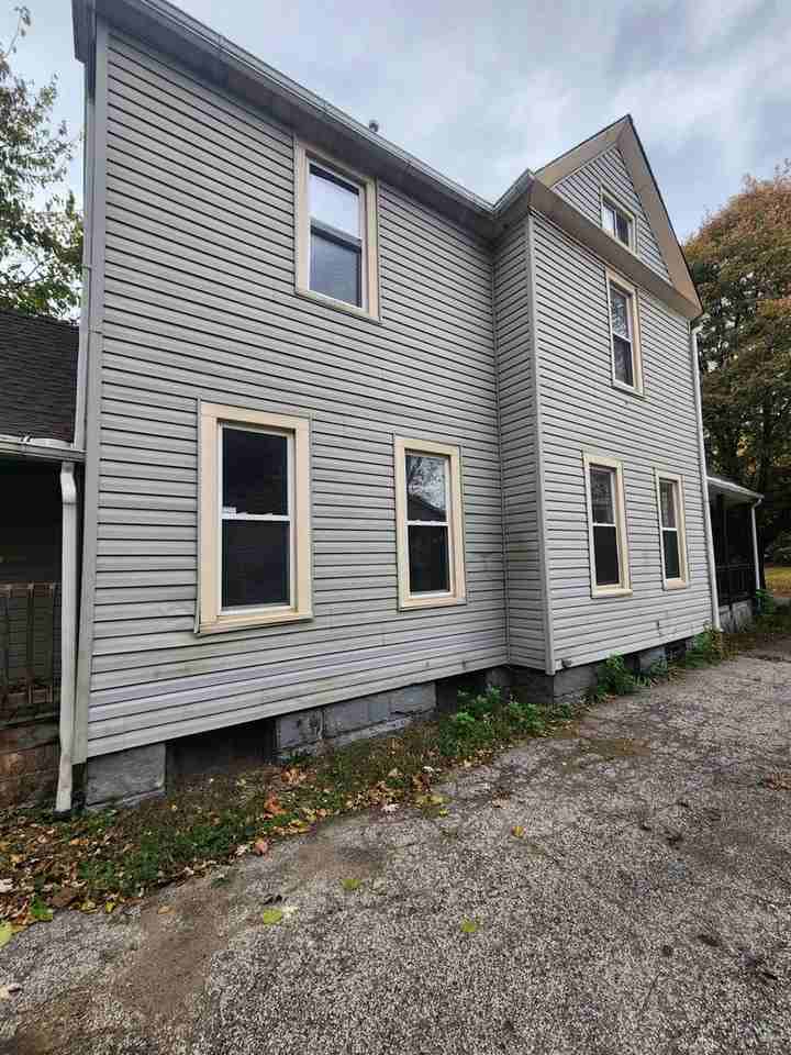 2188 East 36th Street