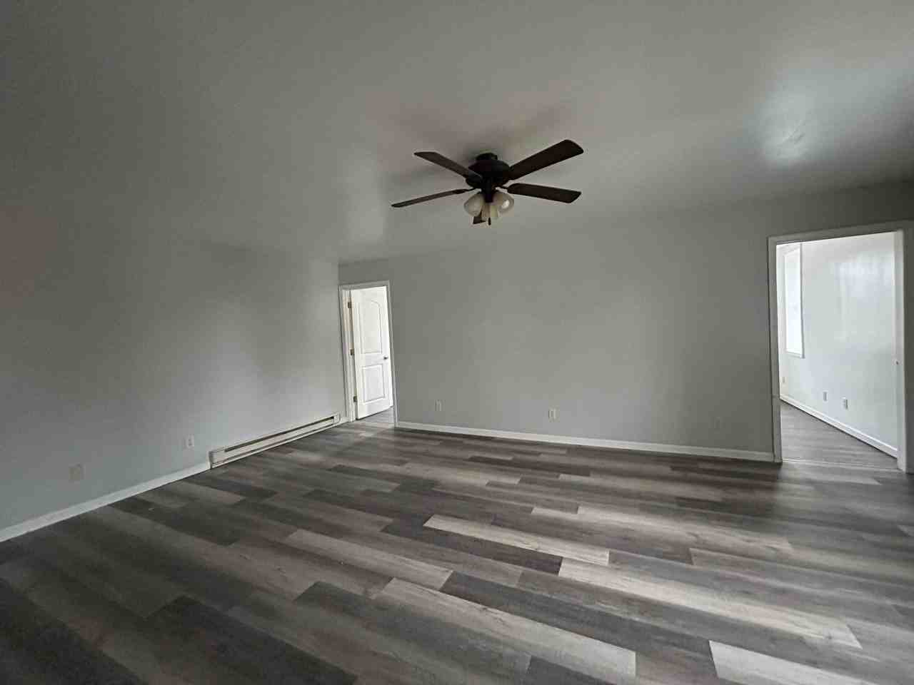 105 West Emeline St - Photo 4 of 22