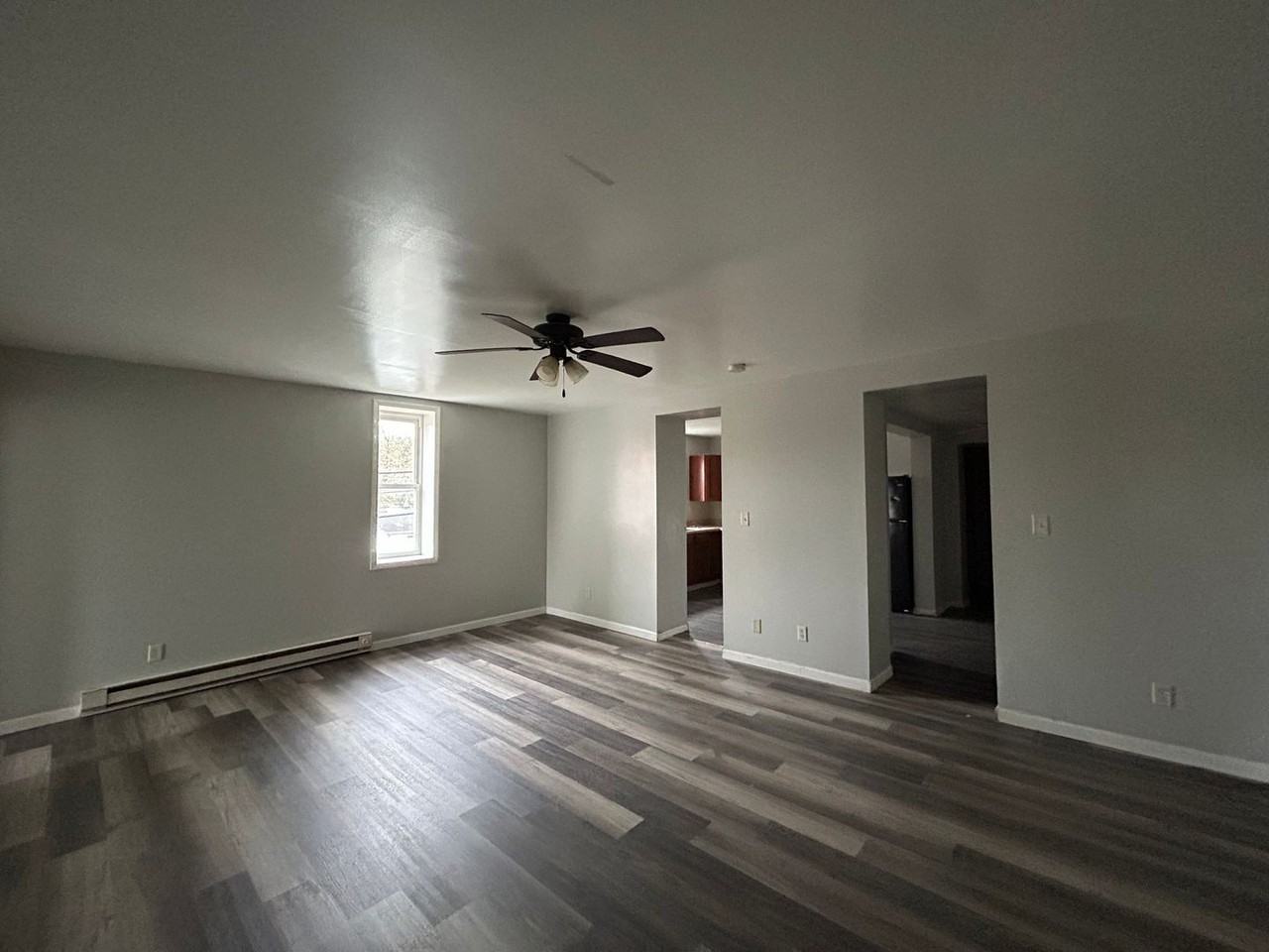 105 West Emeline St - Photo 5 of 22