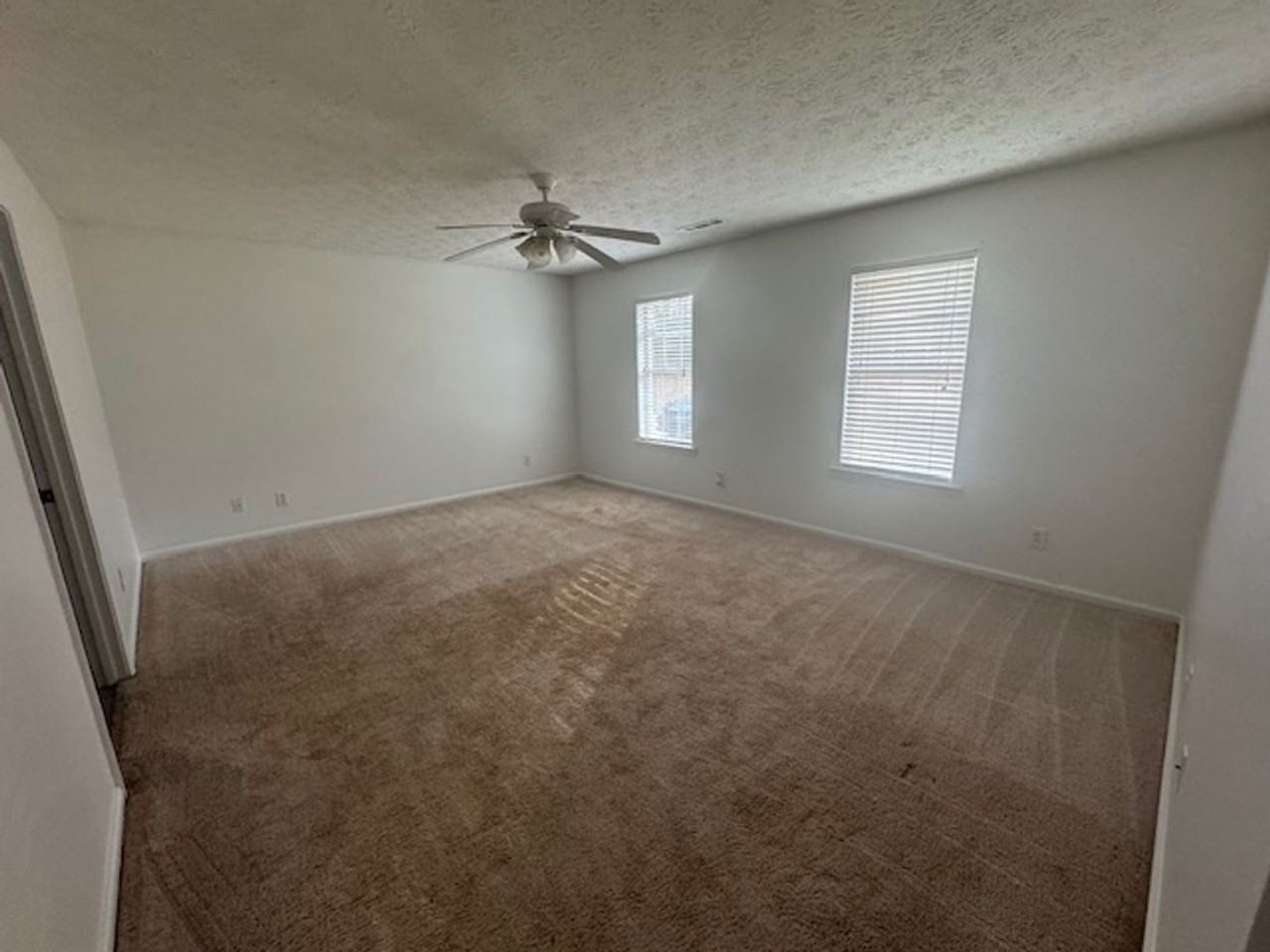 482 Bolee St - Photo 7 of 10