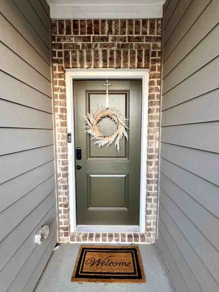 4671 Fullerton Dr - Photo 2 of 27