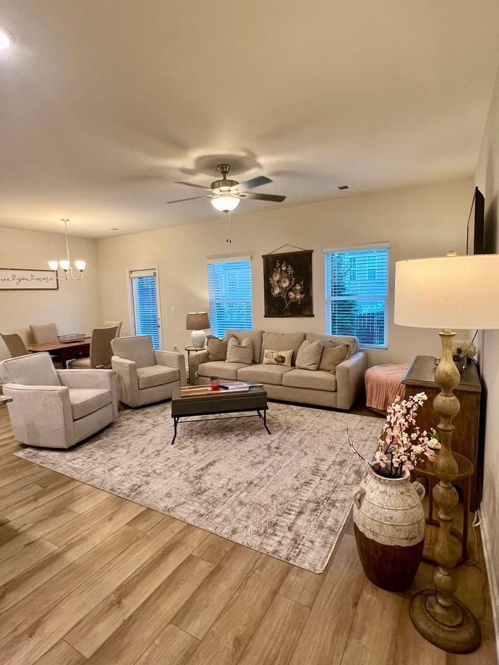 4671 Fullerton Dr - Photo 5 of 27