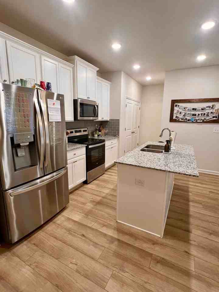 4671 Fullerton Dr - Photo 7 of 27