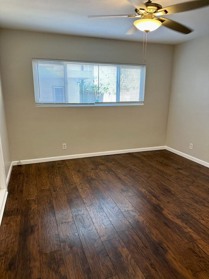 11828 Old River School Rd - Photo 5 of 12