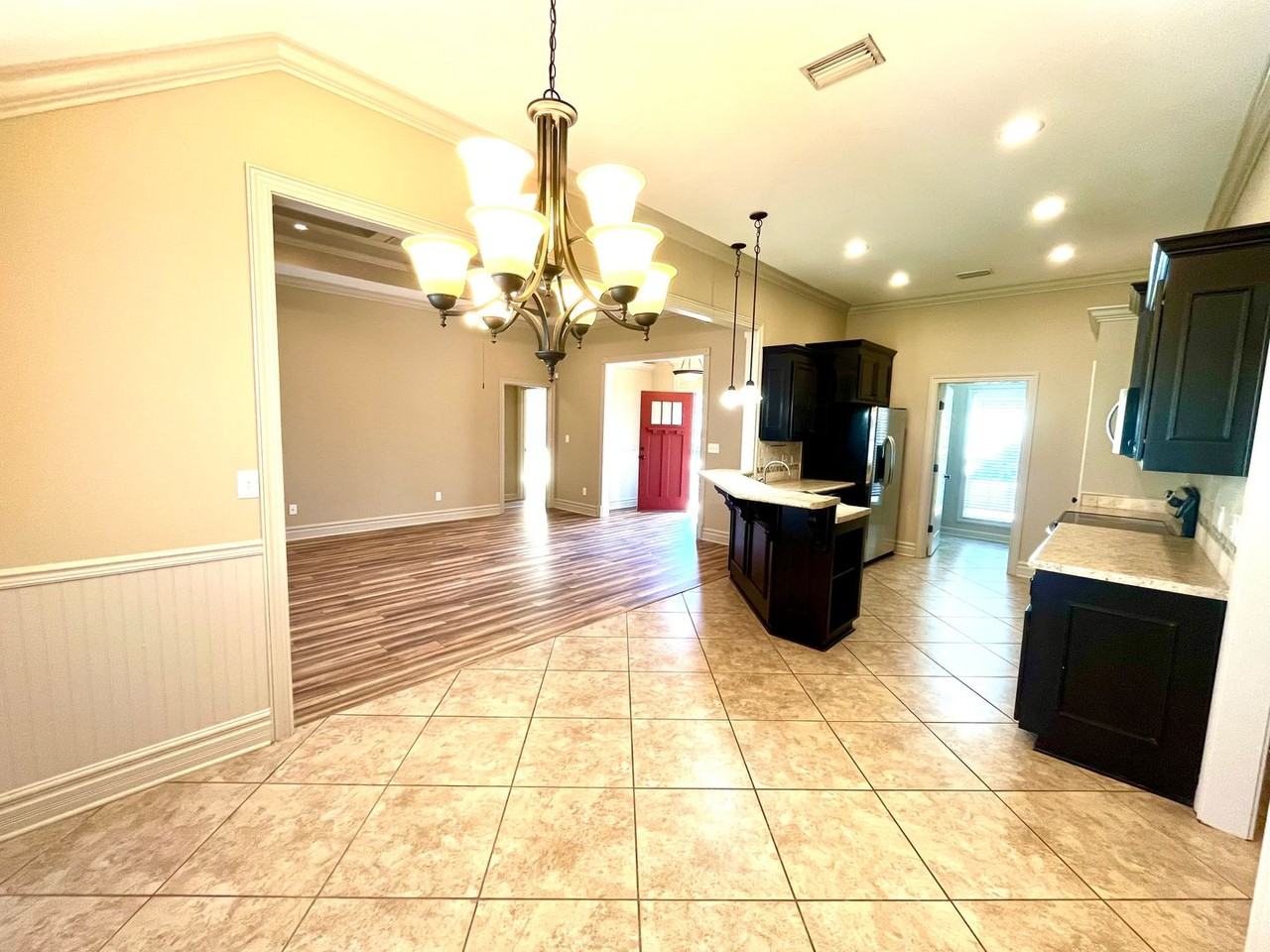 5171 Abbott Cir - Photo 5 of 25