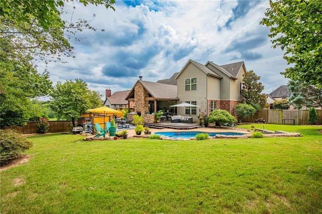 1706 Nw Autumn Ave - Photo 2 of 41