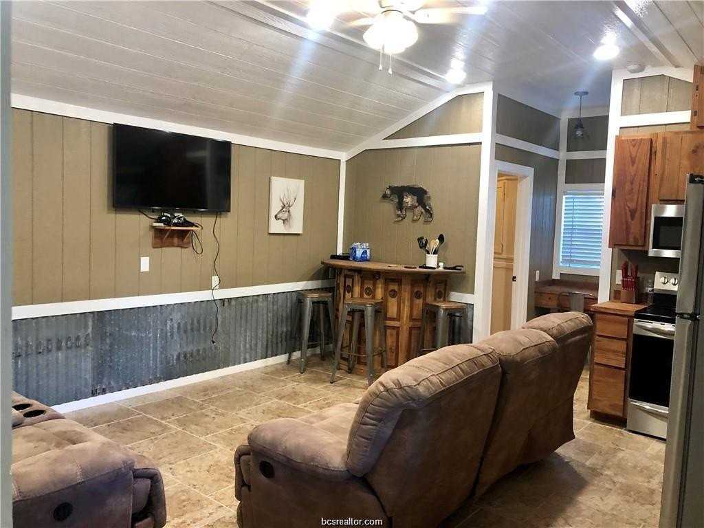 11351 Oak Lake Rd - Photo 2 of 20