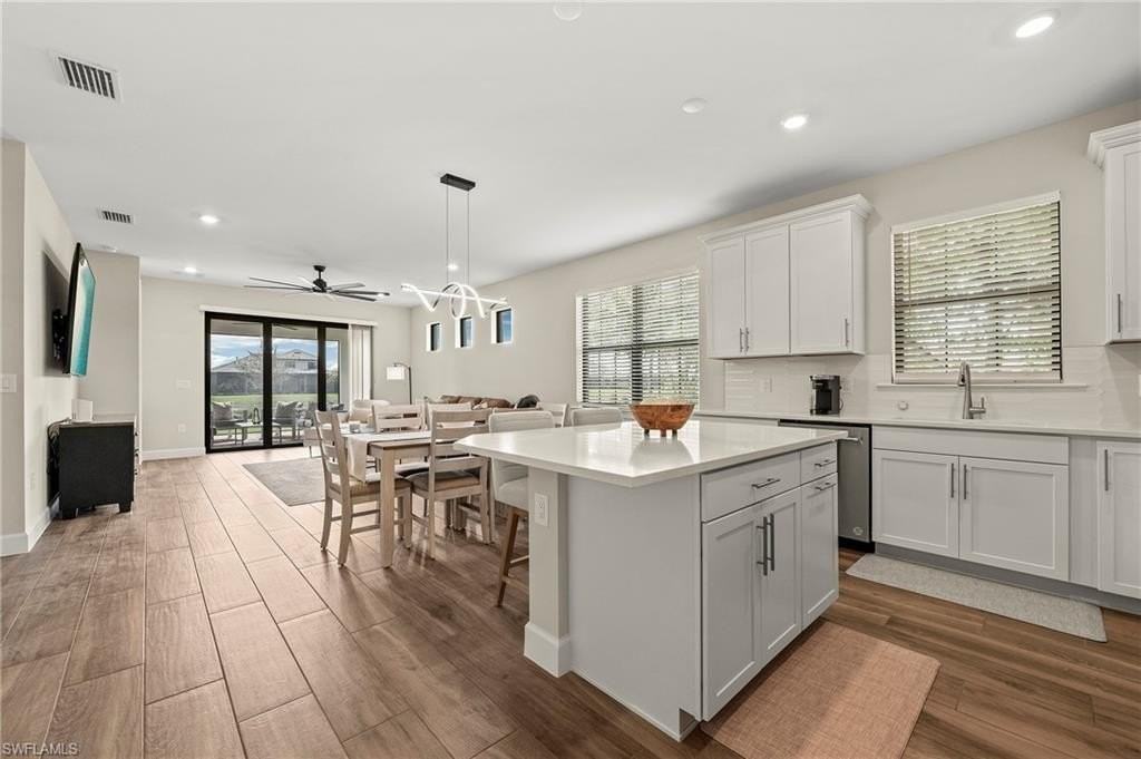 11661 Venetian Lagoon Dr - Photo 4 of 48