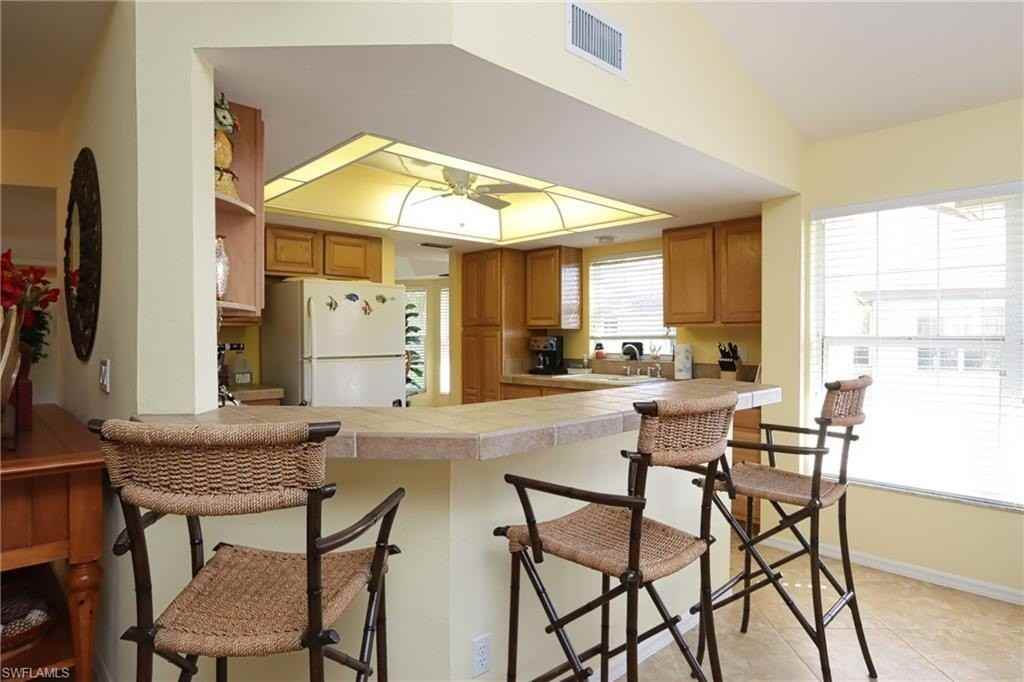 26881 Wedgewood Dr #201 - Photo 5 of 23