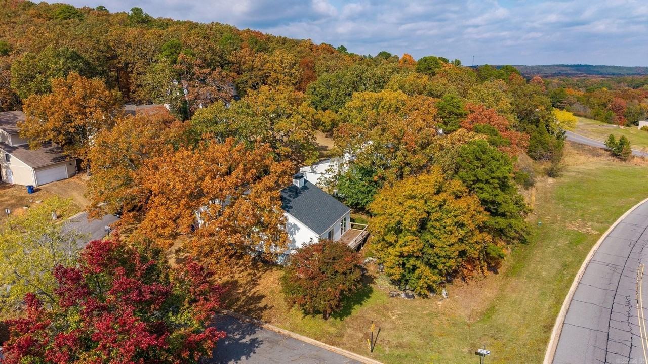 102 Windwood Ln - Photo 3 of 43