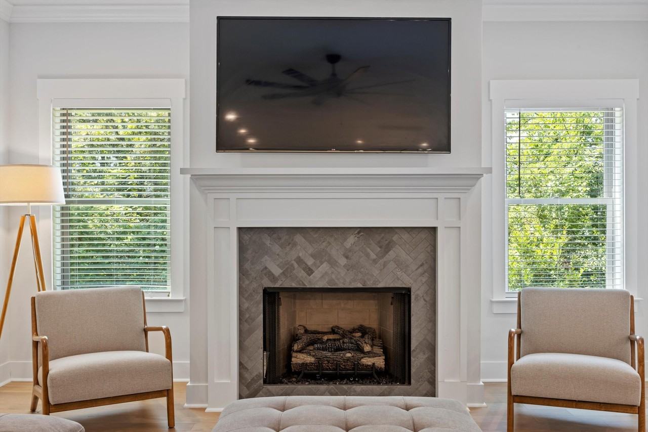 9638 Dutton Ln - Photo 6 of 38