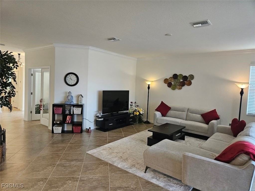 10399 Prato Dr - Photo 3 of 50