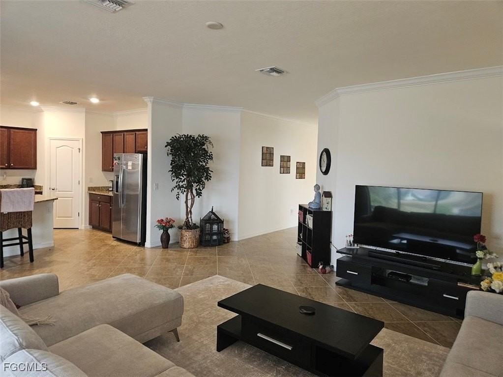 10399 Prato Dr - Photo 4 of 50