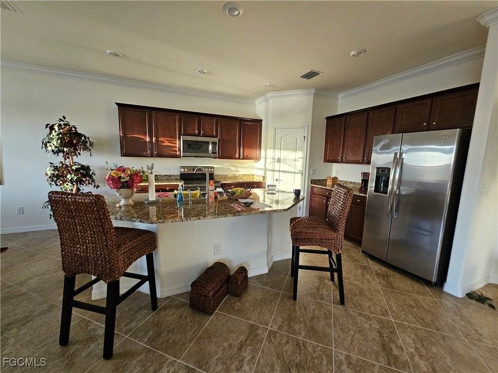 10399 Prato Dr - Photo 5 of 50