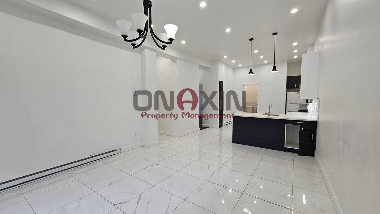 3802 Rue de Rouen - Photo 4 of 26