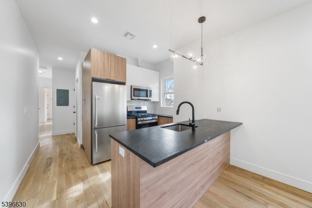 114 Center St #2B - Photo 1 of 1