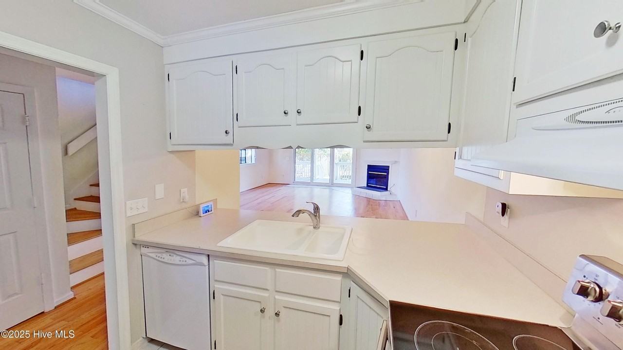 3998 Echo Farms Blvd - Photo 6 of 29