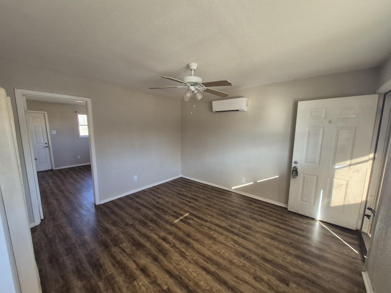 1116 41st St - Photo 5 of 10