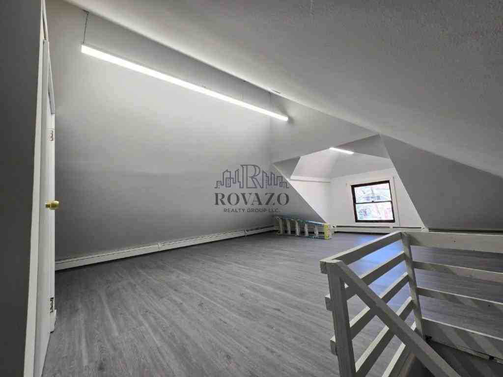 1549 Morris Pl - Photo 4 of 8