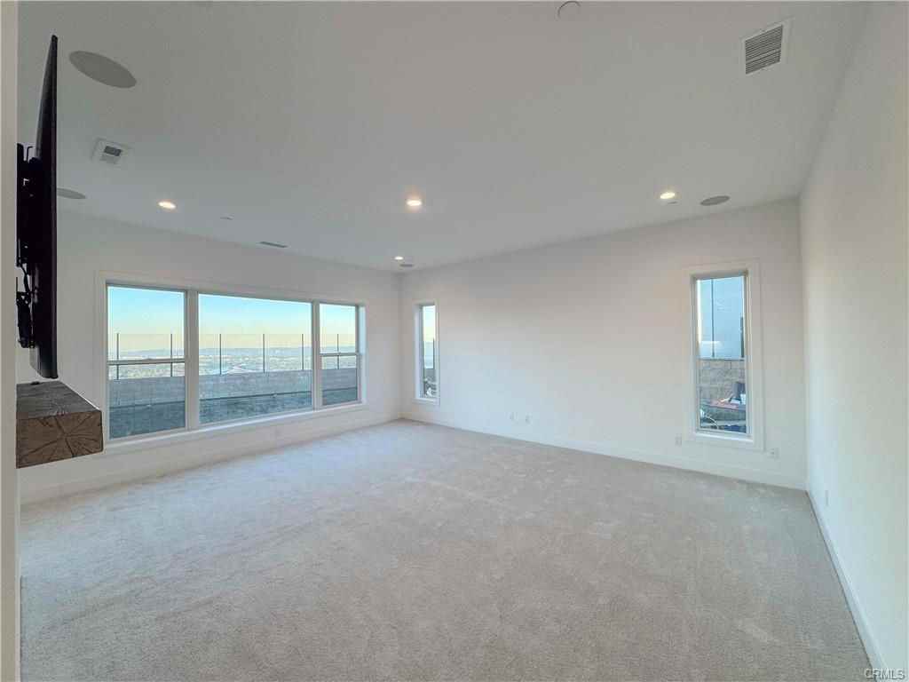 20138 W Marlow Ln - Photo 6 of 8