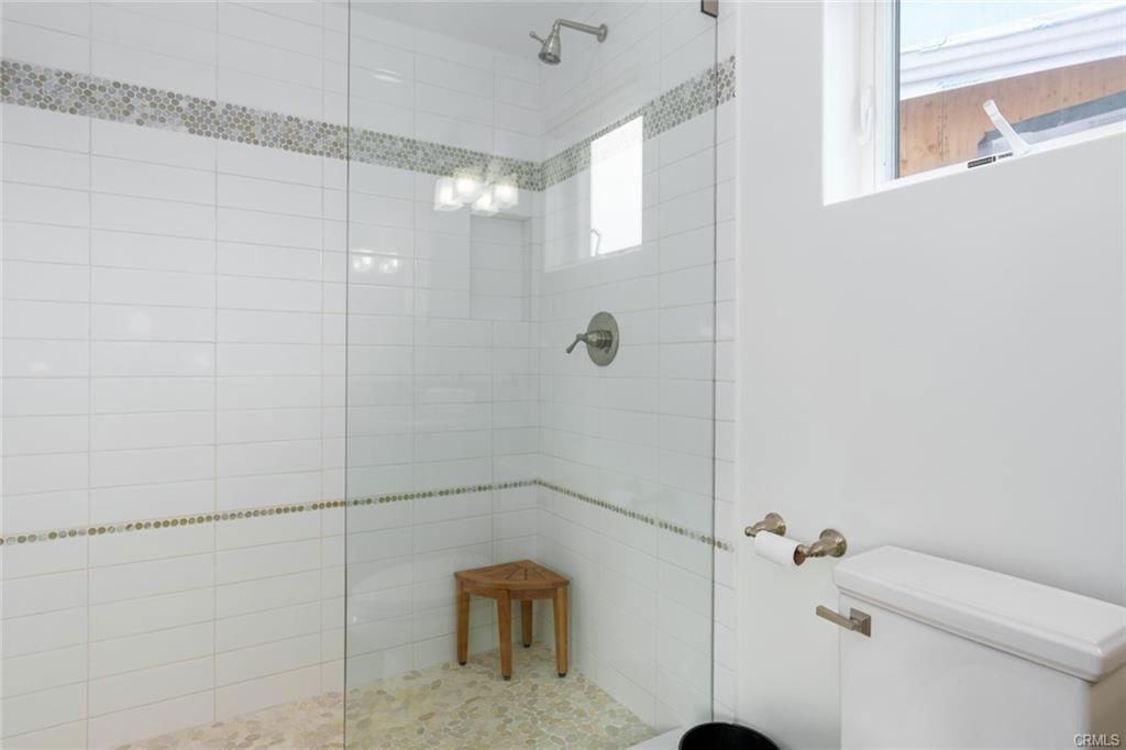 432 1/2 Goldenrod Ave - Photo 3 of 8