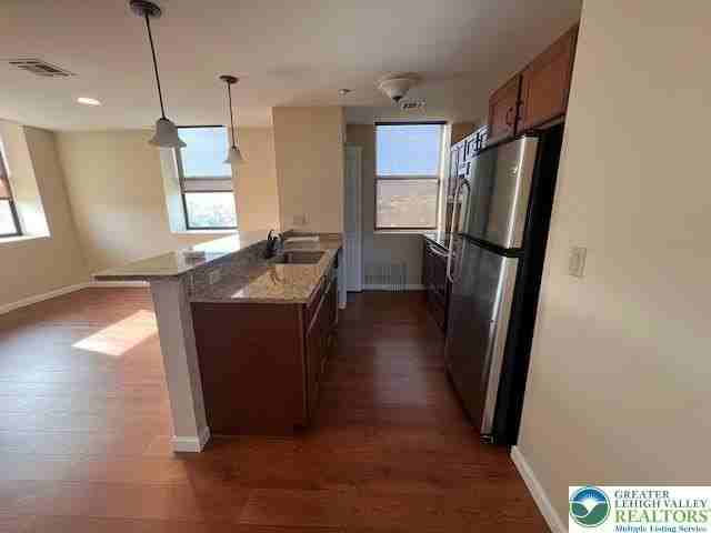 528 N New St #10 - Photo 2 of 7