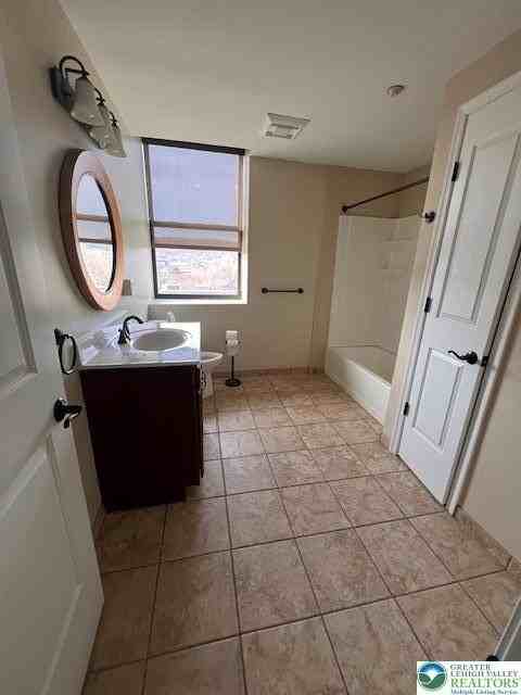 528 N New St #10 - Photo 6 of 7