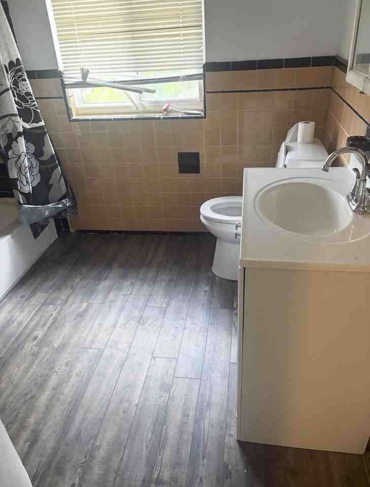 Buckingham Ave - Photo 3 of 9